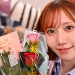 斎藤あみり VR 卒業式帰りの制服ギャルと中出しSEX【8K・ハイクオリティ】【美女動画レビュー】（kiwvr00837）